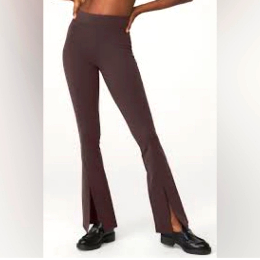 alo Yoga Airbrush Split Leg Pants